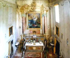 Tuscan villa with private Chapel