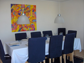 villa dining room
