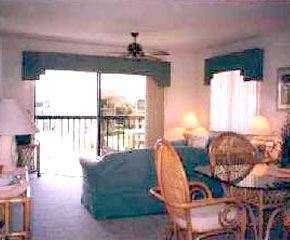 Sitting/Dining Room