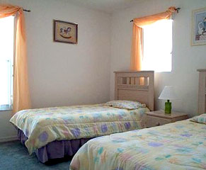 Twin bedroom