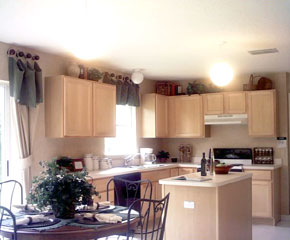 Florida vacation home kitchen