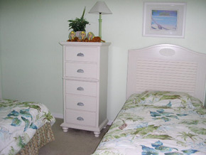 Twin Bedroom 1